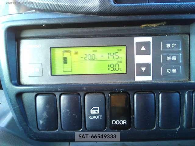 Hino DUTRO 2014-01 8328055-4