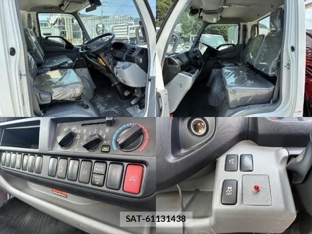 Hino DUTRO 2018-03 8330135-15