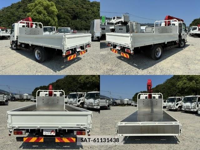 Hino DUTRO 2018-03 8330135-5