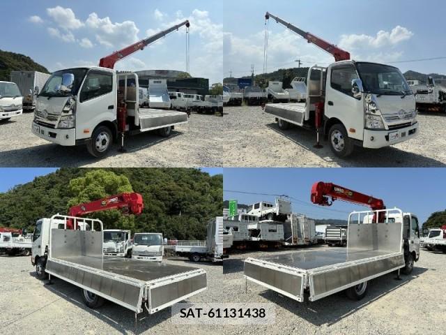 Hino DUTRO 2018-03 8330135-6