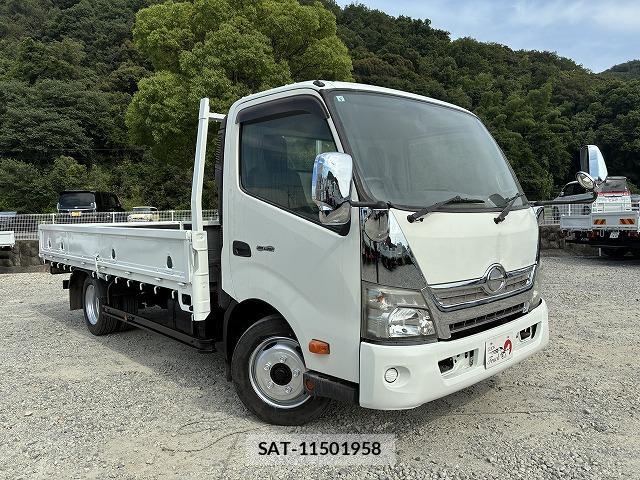Hino DUTRO 2013-10 8330136-2
