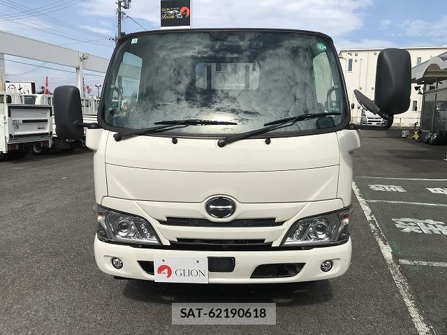 Hino DUTRO 2020-03 8330171-1
