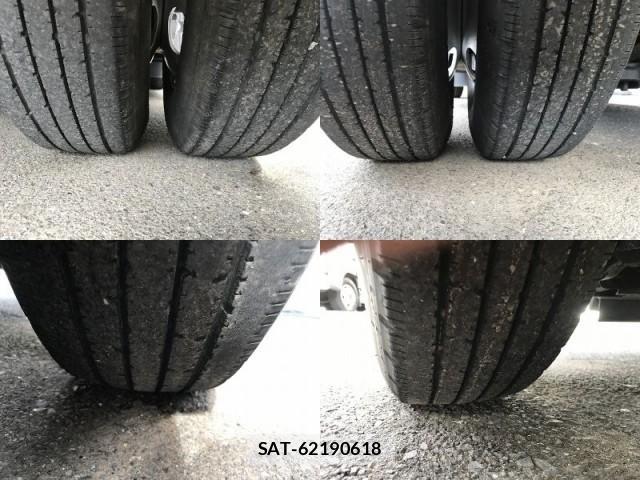 Hino DUTRO 2020-03 8330171-15