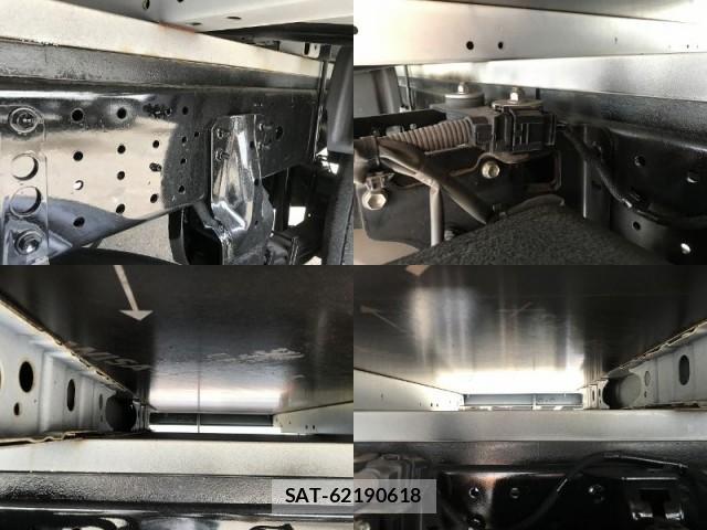 Hino DUTRO 2020-03 8330171-16