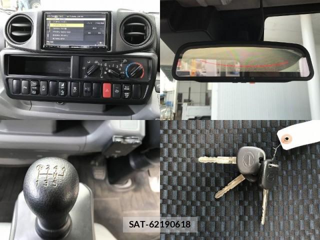 Hino DUTRO 2020-03 8330171-19