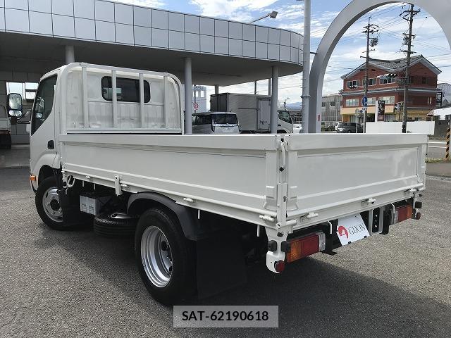 Hino DUTRO 2020-03 8330171-4