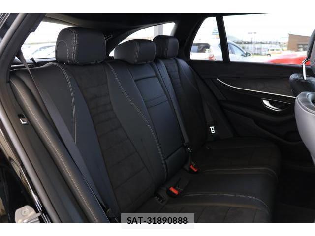 Mercedes Benz E-CLASS 2017-12 8329001-6