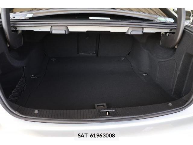 Mercedes Benz E-CLASS 2015-10 8329002-18