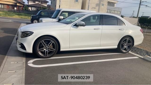 Mercedes Benz E-CLASS 2021-03 8329275-10