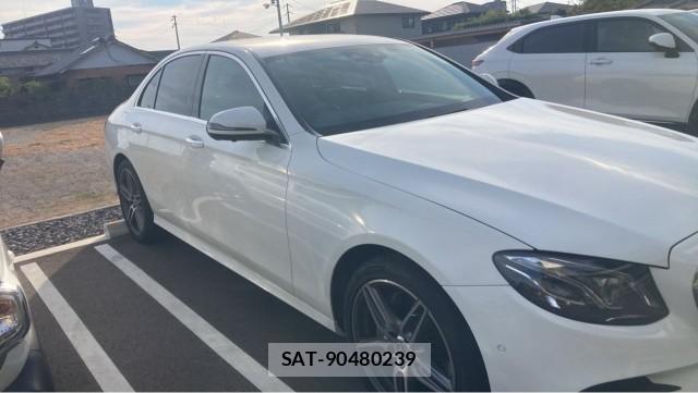 Mercedes Benz E-CLASS 2021-03 8329275-3