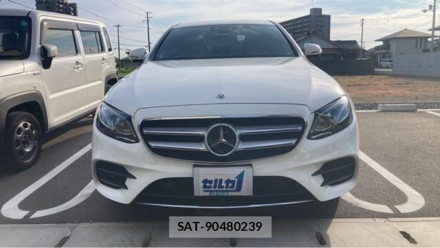 Mercedes Benz E-CLASS 2021-03 8329275-9
