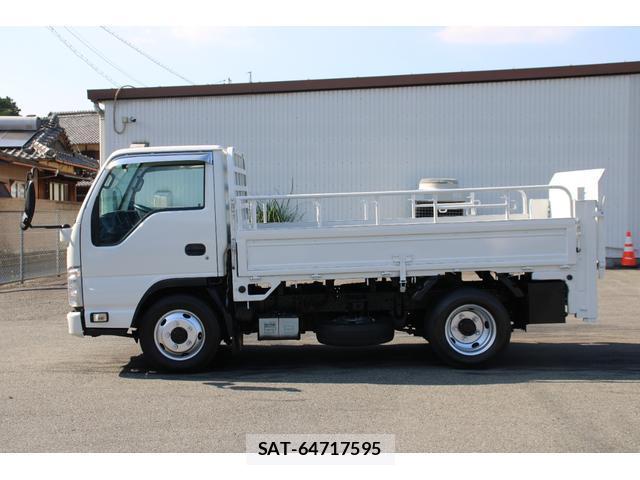 Isuzu ELF TRUCK 2013-04 8327815-11
