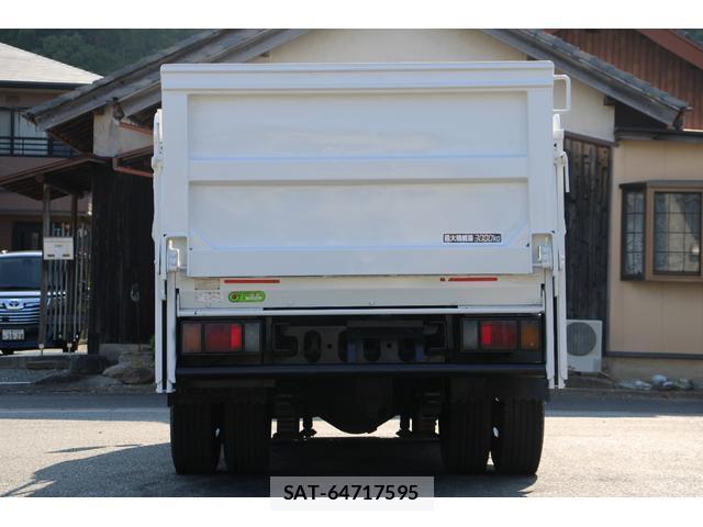 Isuzu ELF TRUCK 2013-04 8327815-13