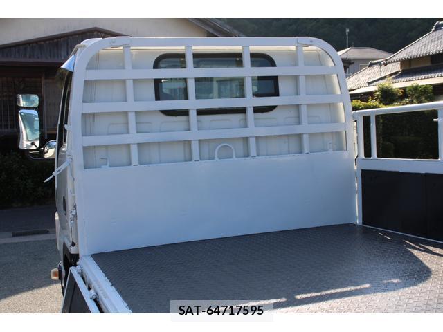 Isuzu ELF TRUCK 2013-04 8327815-16