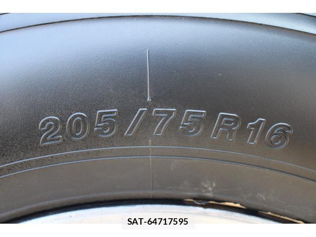 Isuzu ELF TRUCK 2013-04 8327815-18