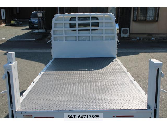 Isuzu ELF TRUCK 2013-04 8327815-3