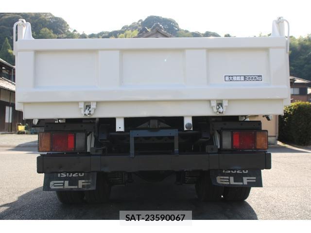 Isuzu ELF TRUCK 2013-11 8327819-16