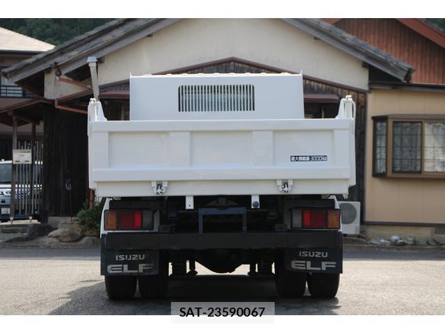 Isuzu ELF TRUCK 2013-11 8327819-5