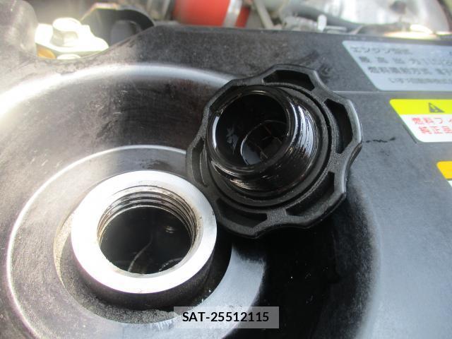 Isuzu ELF TRUCK 2016-02 8328860-1