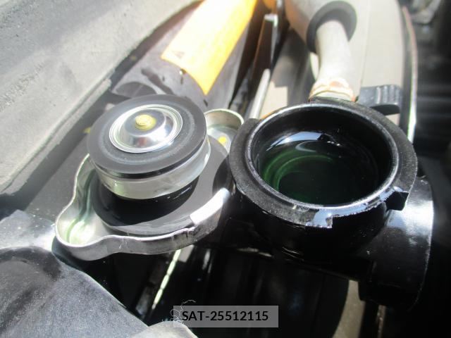Isuzu ELF TRUCK 2016-02 8328860-16