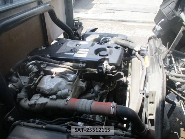 Isuzu ELF TRUCK 2016-02 8328860-5