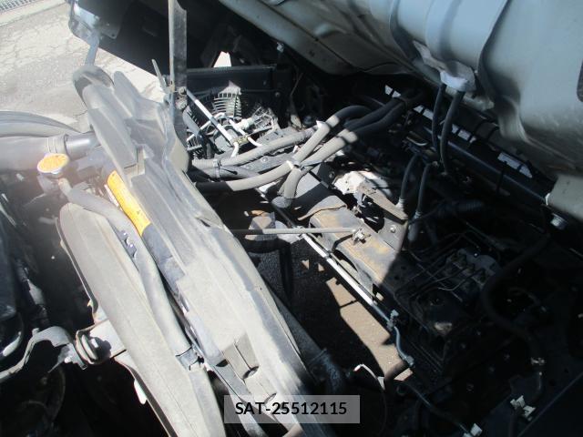 Isuzu ELF TRUCK 2016-02 8328860-6