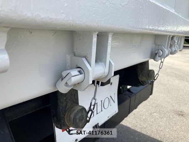 Isuzu ELF TRUCK 2020-11 8330162-19
