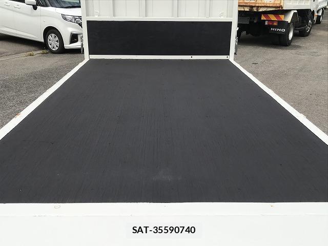 Isuzu ELF TRUCK 2019-04 8330170-9