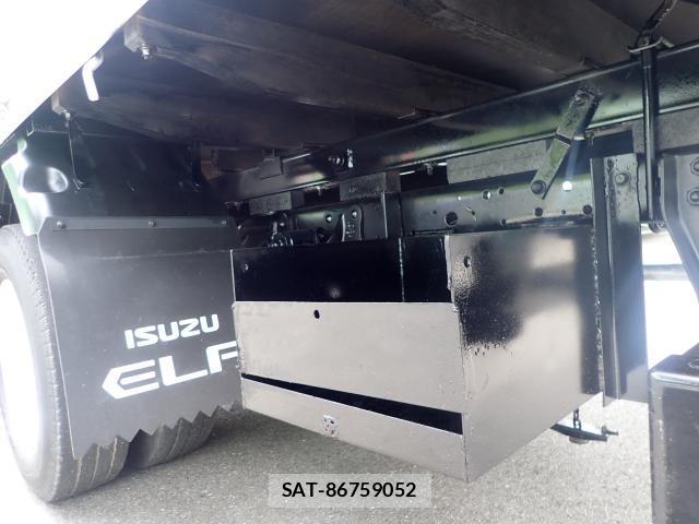 Isuzu ELF TRUCK 2006-03 8330345-18