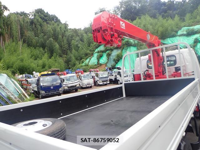 Isuzu ELF TRUCK 2006-03 8330345-3