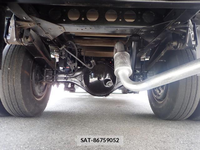 Isuzu ELF TRUCK 2006-03 8330345-7