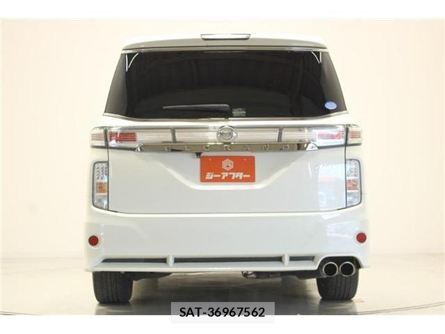 Nissan ELGRAND 2014-08 8327931-11