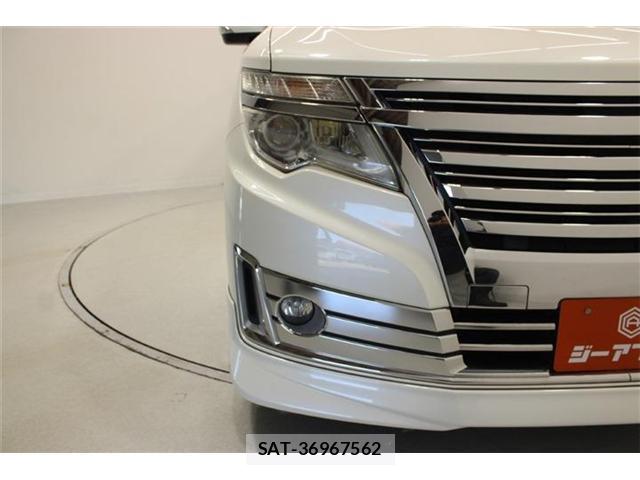 Nissan ELGRAND 2014-08 8327931-16