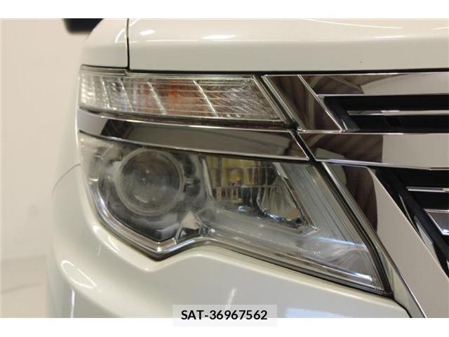 Nissan ELGRAND 2014-08 8327931-17