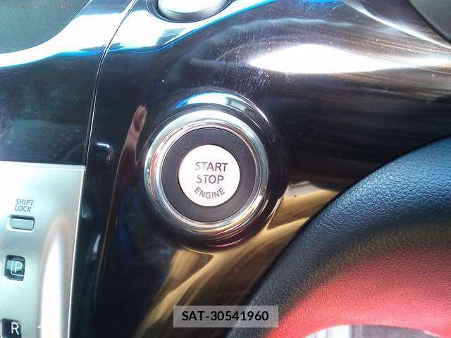 Nissan ELGRAND 2016-03 8328054-14