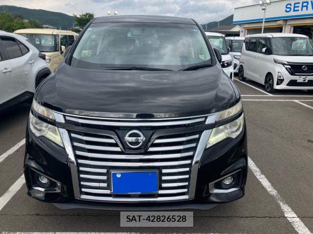 Nissan ELGRAND 2014-02 8328894-0