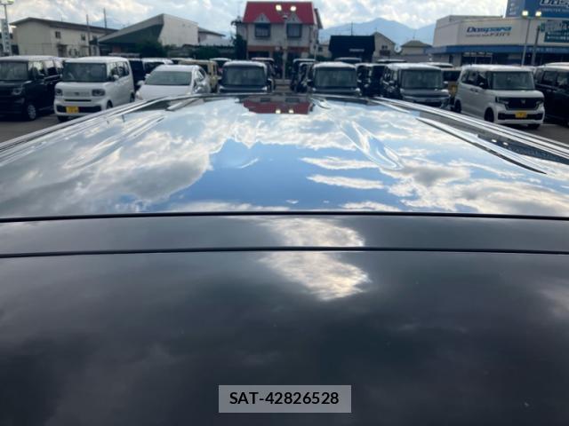 Nissan ELGRAND 2014-02 8328894-10