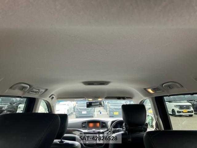 Nissan ELGRAND 2014-02 8328894-9