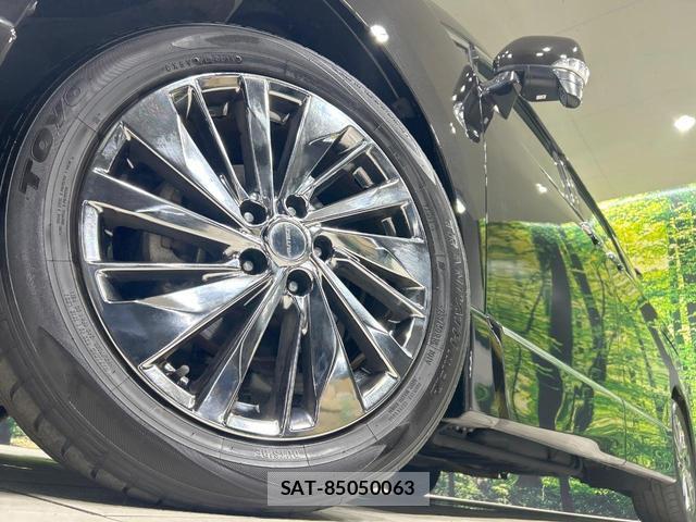 Nissan ELGRAND 2017-03 8329042-13