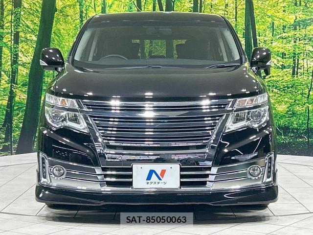 Nissan ELGRAND 2017-03 8329042-14