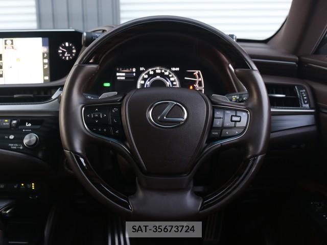 Lexus ES 2020-12 8328032-17