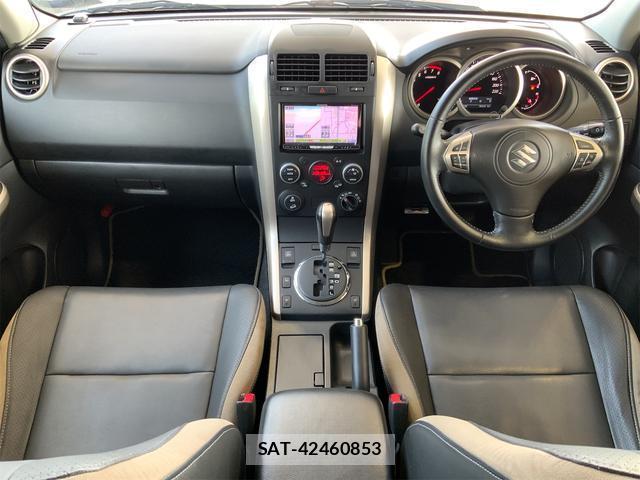 Suzuki ESCUDO 2016-06 8328608-13