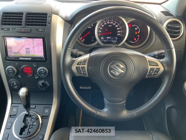 Suzuki ESCUDO 2016-06 8328608-14