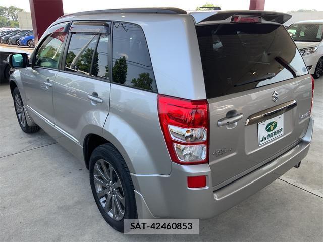 Suzuki ESCUDO 2016-06 8328608-7