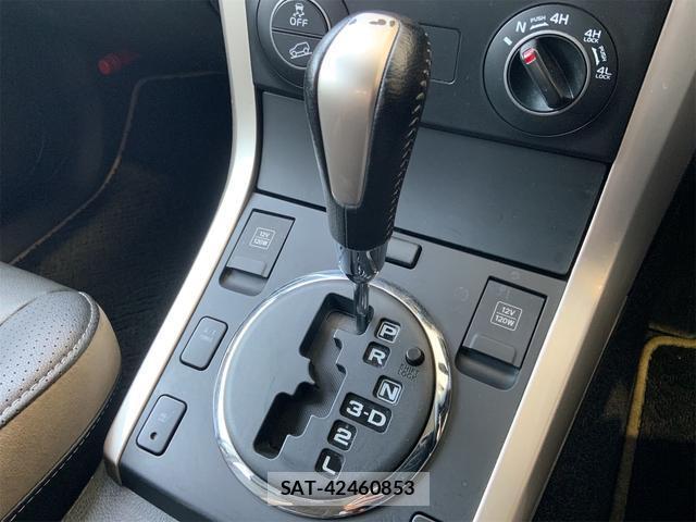 Suzuki ESCUDO 2016-06 8328608-9