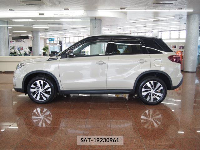 Suzuki ESCUDO 2022-06 8329558-10