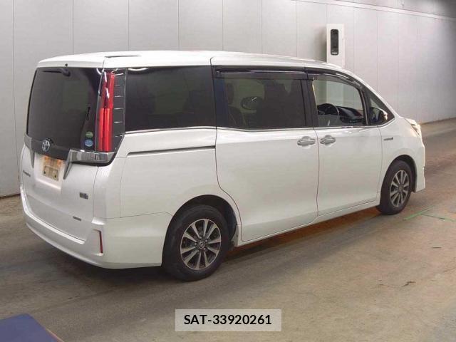 Toyota ESQUIRE 2017-09 8328647-1