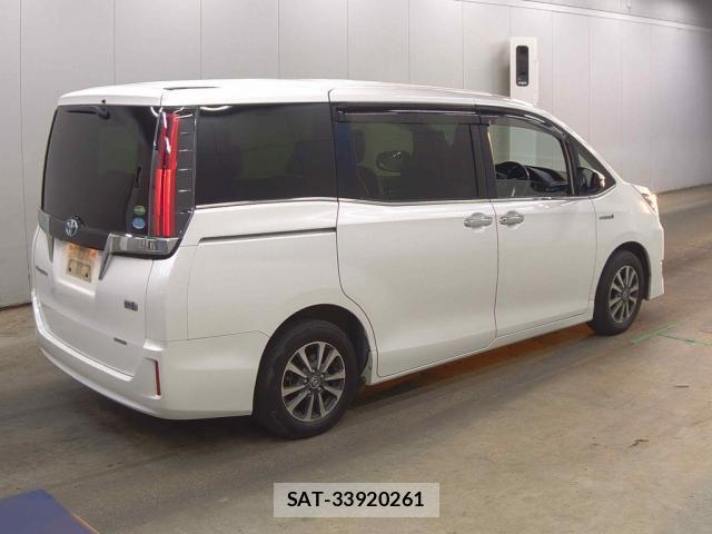 Toyota ESQUIRE 2017-09 8328647-4