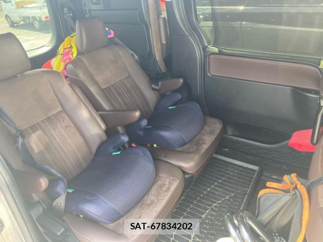 Toyota ESQUIRE 2018-11 8329359-19