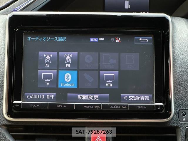 Toyota ESQUIRE 2017-08 8330000-9